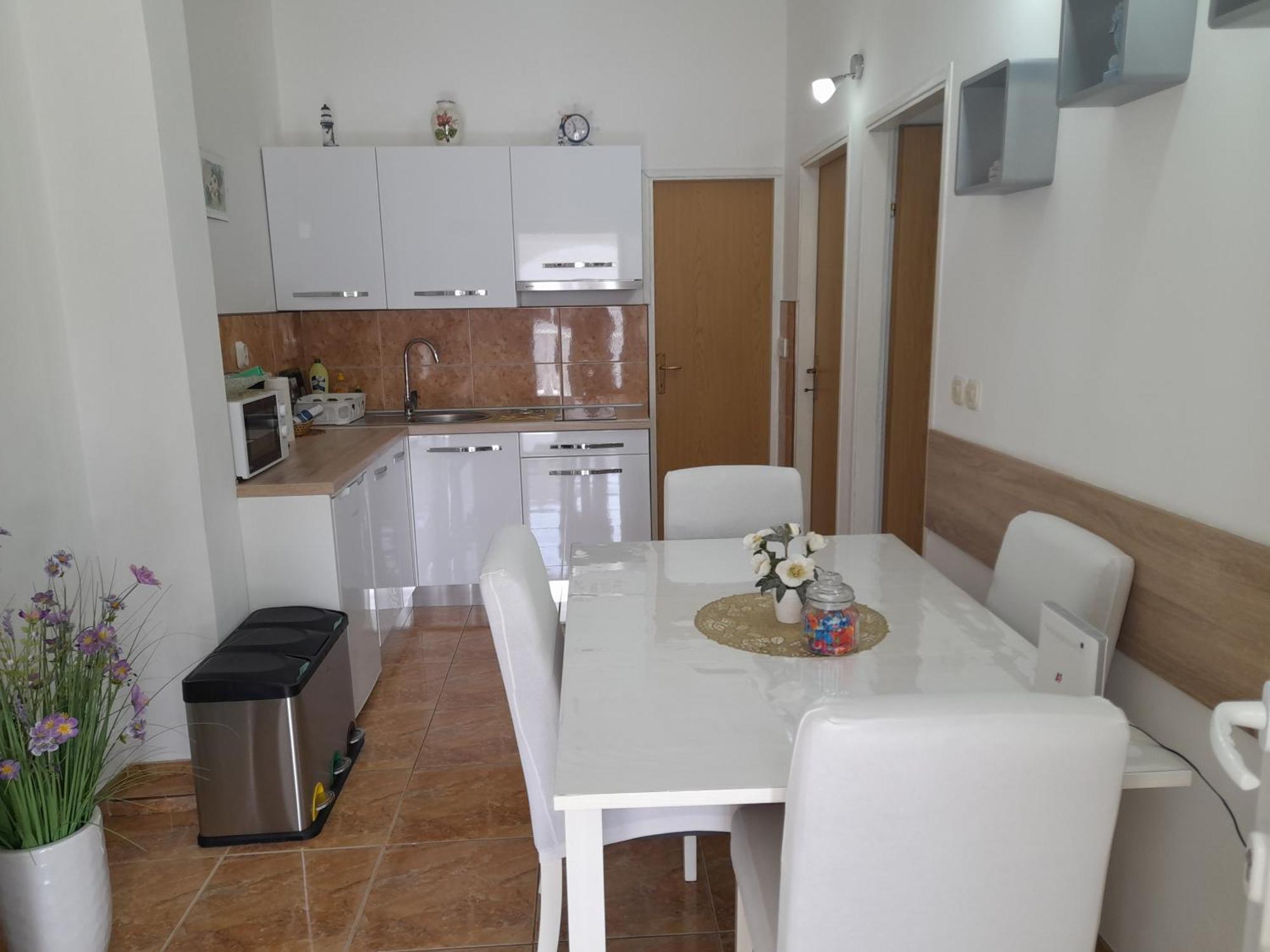 Apartment Megy Вир Екстер'єр фото